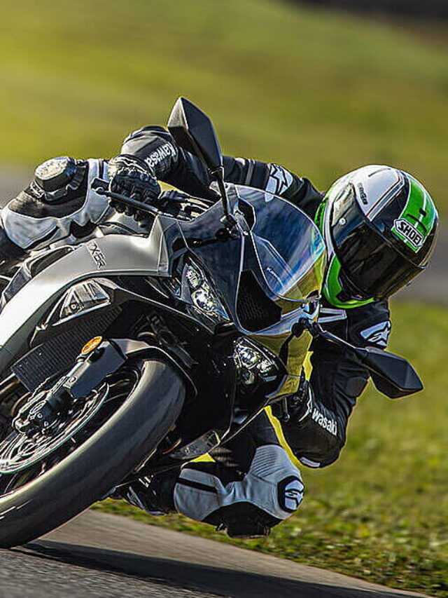 Kawasaki Ninja ZX-6R: Unleash the Green Scream